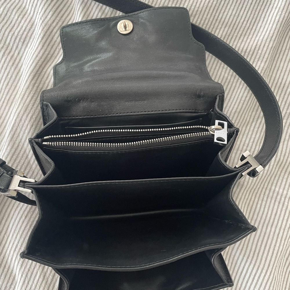 Marni Trunk Bag Black Leather crossbody - Picture 6 of 10